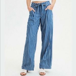American Eagle Wide Leg Linen Blue and White Striped Belted Pants Women's Size 8